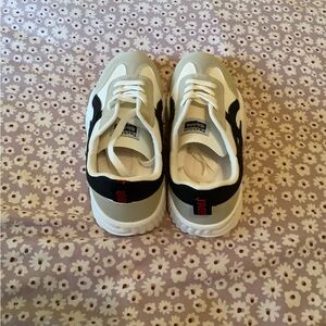 Deflorence orthopedic women’s sneakers